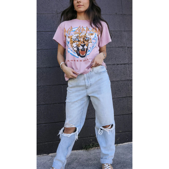 DAYDREAMER: DEF LEPPARD ADRENALIZE TOUR TEE in Pink Size Small NEW - Picture 1 of 8